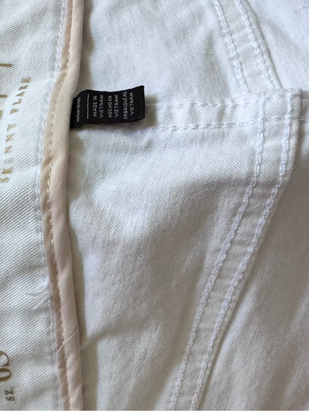WHBM White Flared Jeans, size 6s excellent condition - Picture 3 of 3